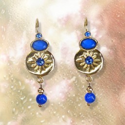 Boucles d'oreilles dormeuses or avec cabochon en verre. Un bijou de créateur Chorange