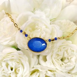 collier fantaisie avec sa chaine en acier dorée, un bijoux fantaisie par chorange