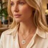 collier nacre et pendentif soleil