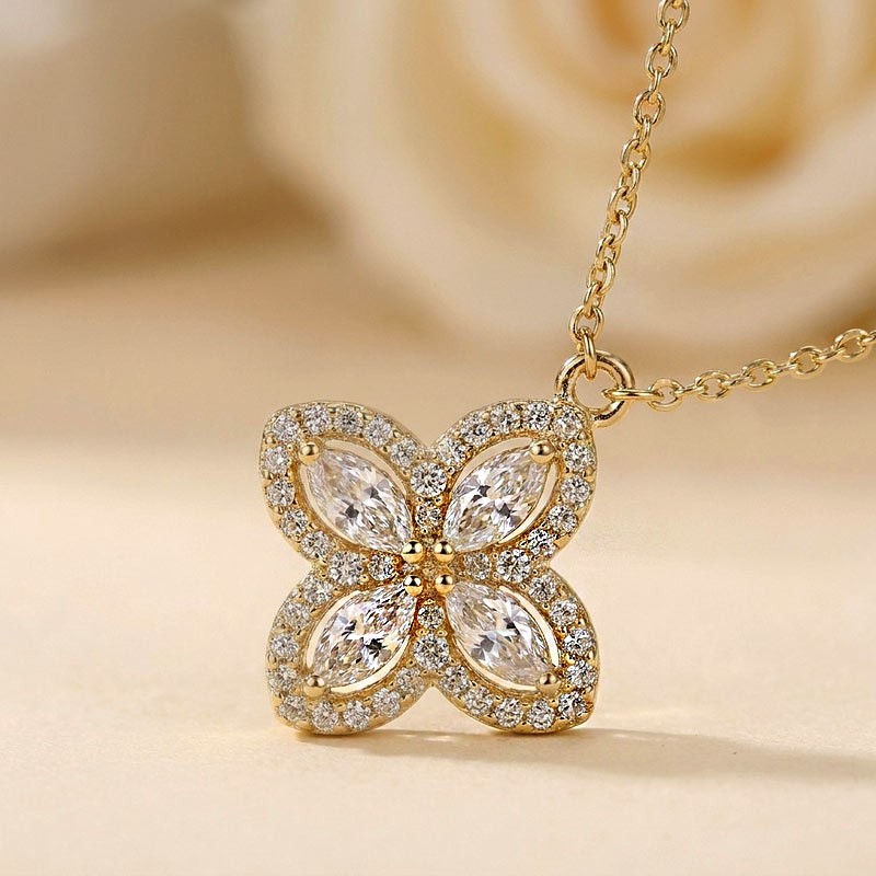 collier acier doré et zircons