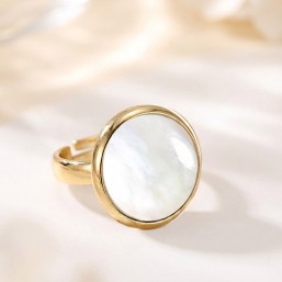 Bague fantaisie réglable nacre blanche doré or Créateur Bijoux Fantaisie