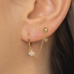 boucle d'oreille plaqué or reliée par une chaine - bijou de créateur fabriqué en France
